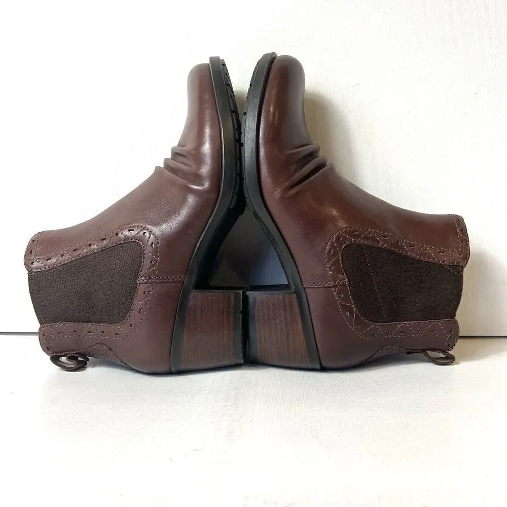 EARTH Bootie Womens Sz 7 M Brown Leather Pull On Comfort Casual Ankle Heel Boots